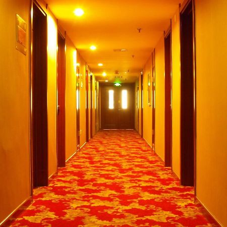 Tianjin Jinma Hotel Zimmer foto